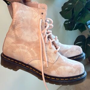 Dr. Martens Pink Combat Boots with Rugged Sole 8 punk retro y2k ☀️